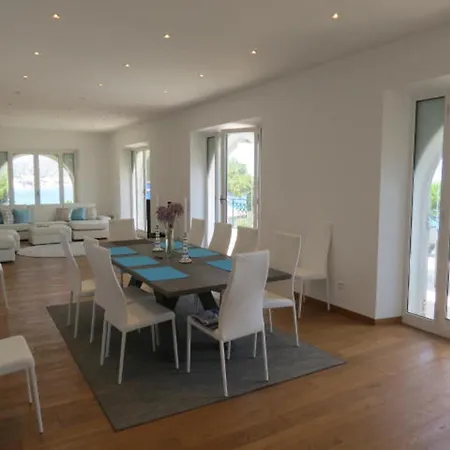 5 Pieces + T2, Piscine, Clim, Bord De Mer, 10-12 Pers - Fr-1-780-3 Sainte-Maxime
